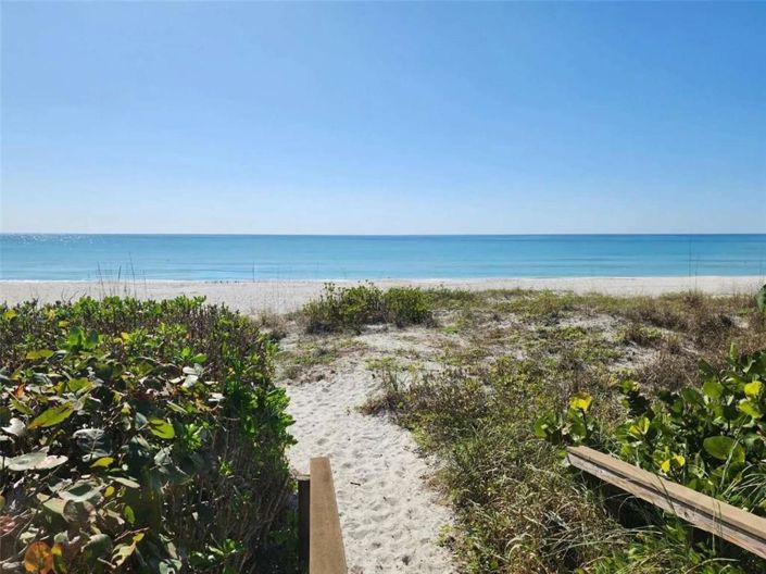 Image No.45-4 Bed Property for sale