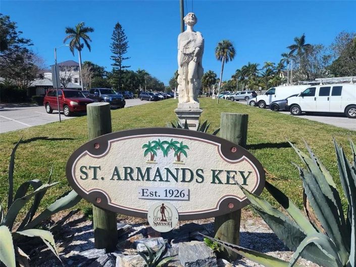 Image No.49-4 Bed Property for sale