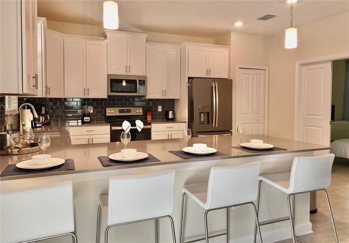 Image No.6-7 Bed Property for sale