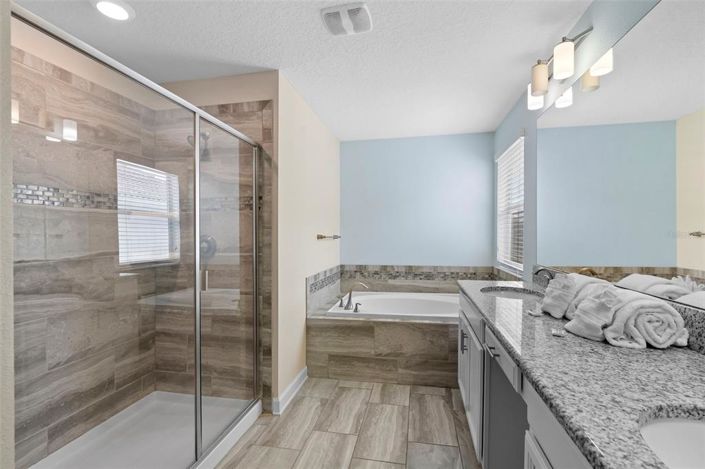 Image No.19-5 Bed Property for sale