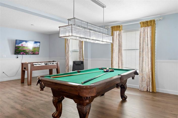 Image No.28-5 Bed Property for sale