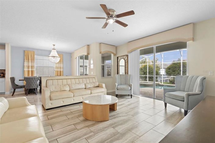 Image No.32-5 Bed Property for sale