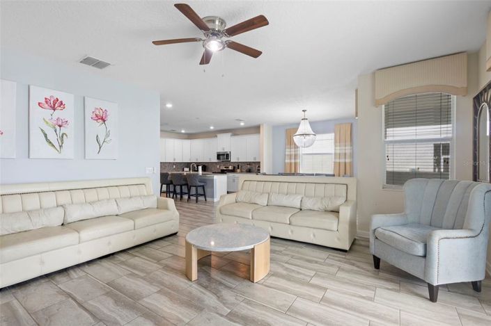 Image No.33-5 Bed Property for sale