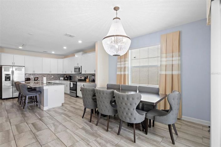 Image No.36-5 Bed Property for sale