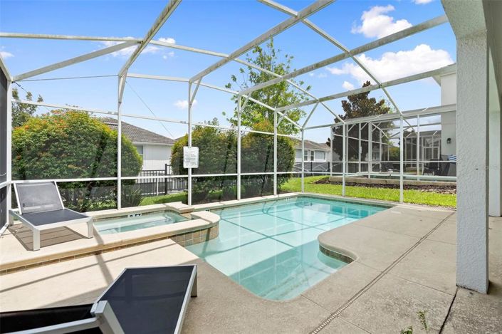 Image No.44-5 Bed Property for sale