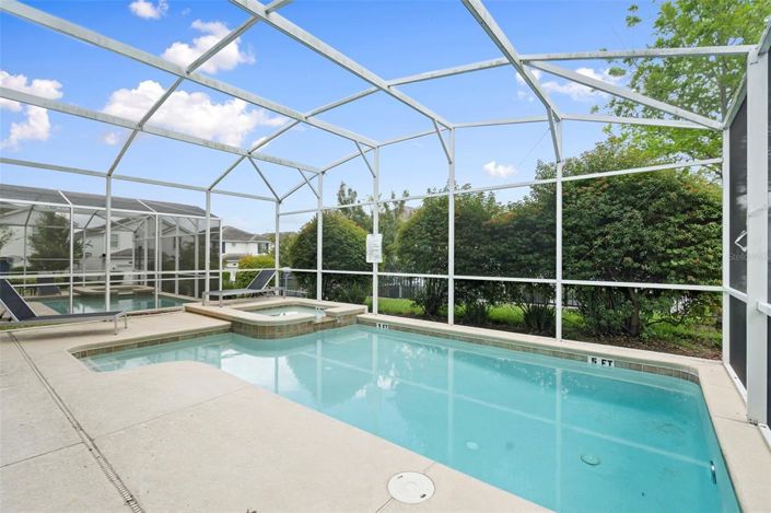 Image No.47-5 Bed Property for sale