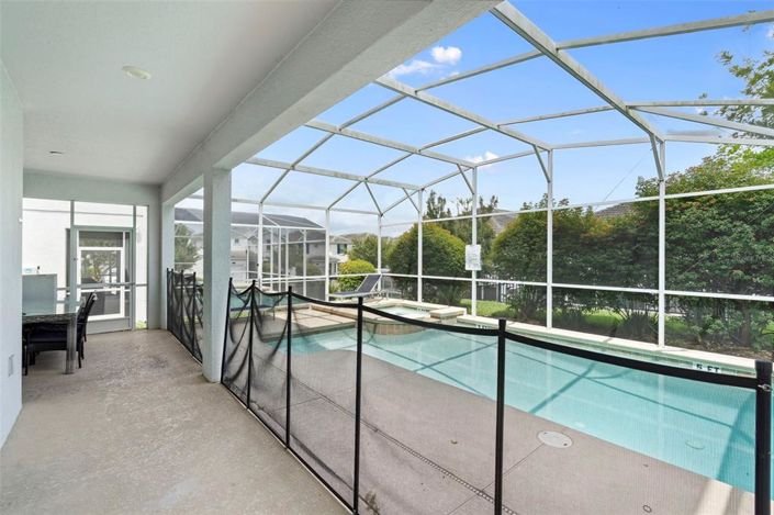 Image No.49-5 Bed Property for sale