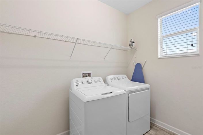 Image No.8-5 Bed Property for sale