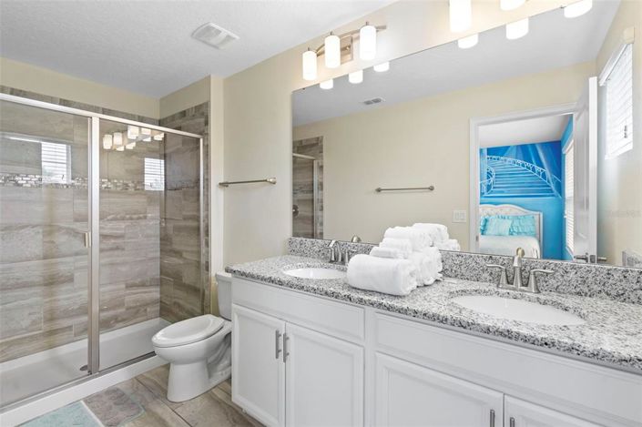 Image No.9-5 Bed Property for sale