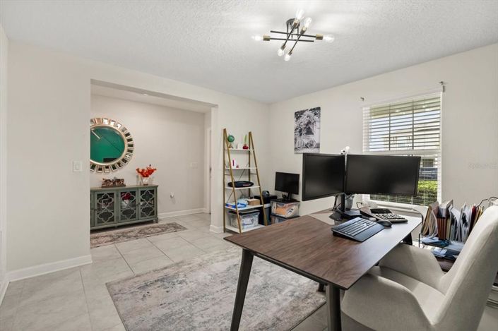 Image No.3-5 Bed Property for sale