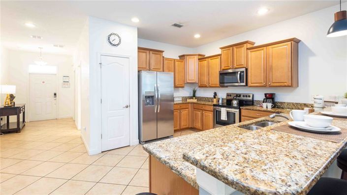 Image No.19-9 Bed Property for sale