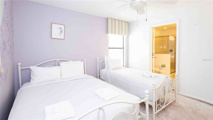 Image No.44-9 Bed Property for sale