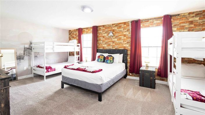 Image No.47-9 Bed Property for sale