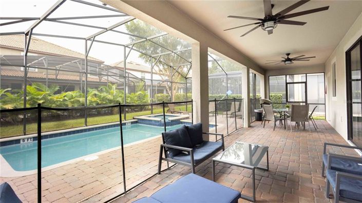 Image No.6-9 Bed Property for sale