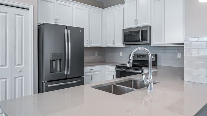 Image No.10-4 Bed Townhouse for sale