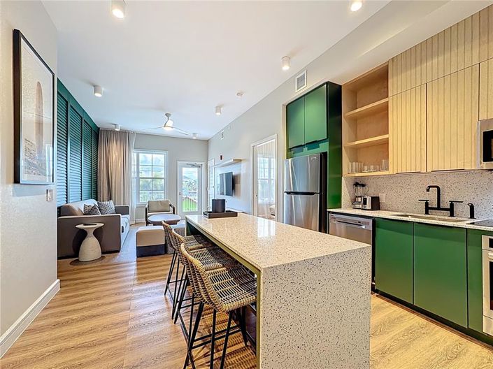 Image No.15-2 Bed Property for sale