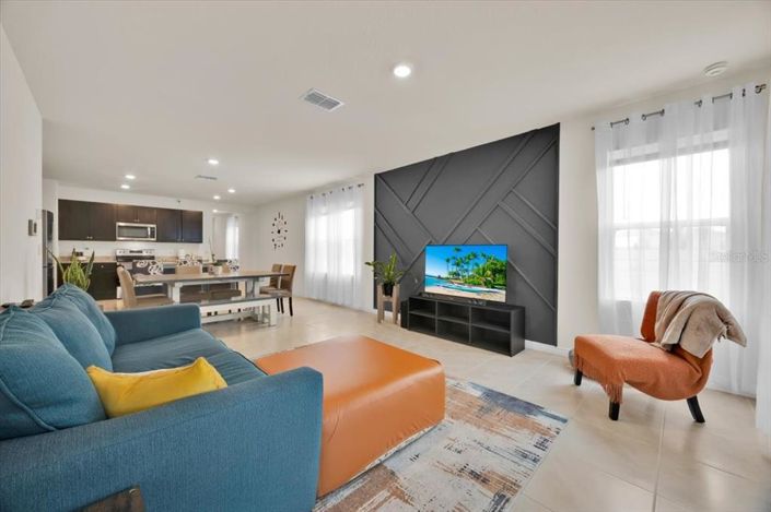 Image No.19-3 Bed Property for sale