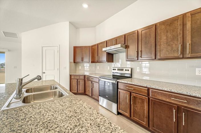 Image No.11-3 Bed Property for sale