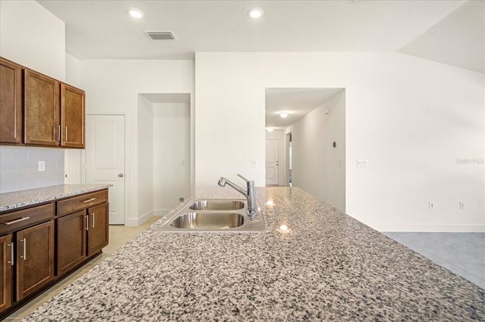 Image No.16-3 Bed Property for sale