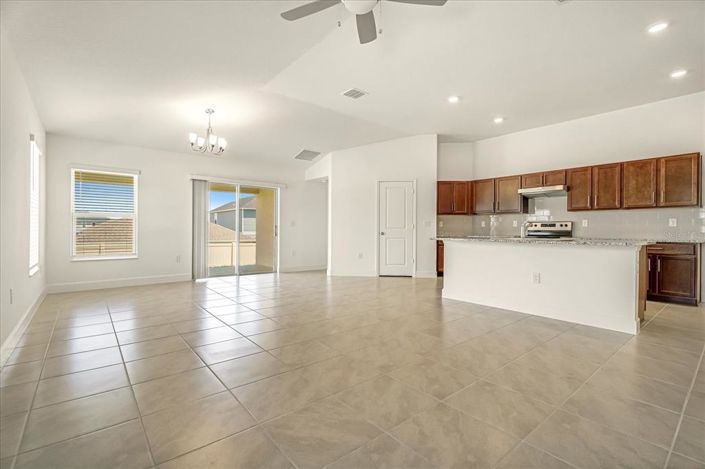 Image No.17-3 Bed Property for sale