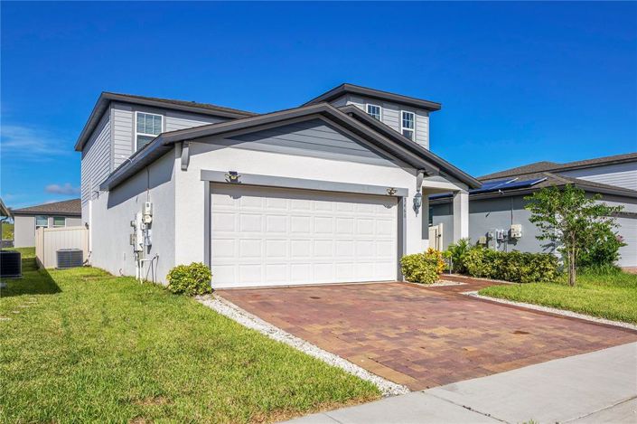 Image No.2-4 Bed Property for sale