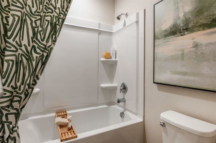 Image No.20-4 Bed Townhouse for sale