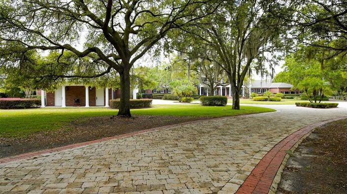 Image No.9-4 Bed Property for sale