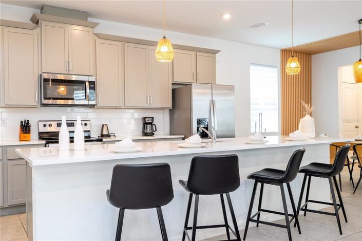 Image No.32-6 Bed Property for sale