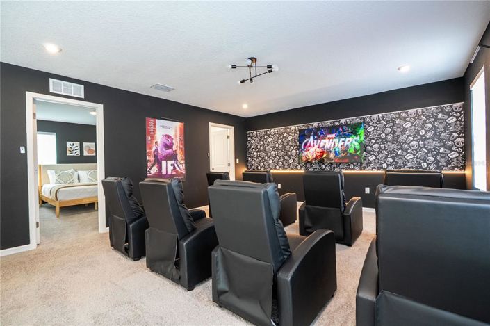 Image No.44-6 Bed Property for sale