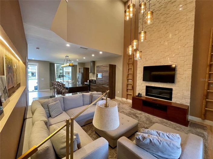 Image No.22-4 Bed Townhouse for sale