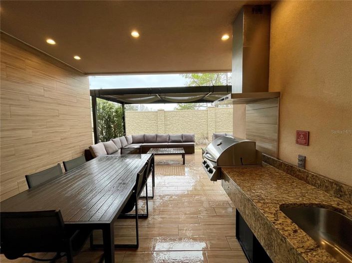 Image No.23-4 Bed Townhouse for sale