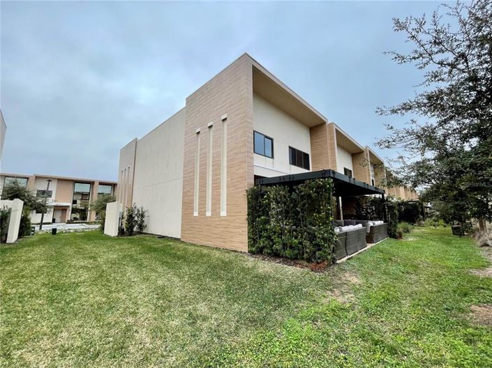 Image No.3-4 Bed Townhouse for sale