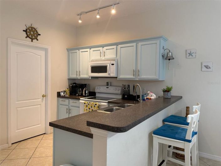 Image No.7-4 Bed Property for sale