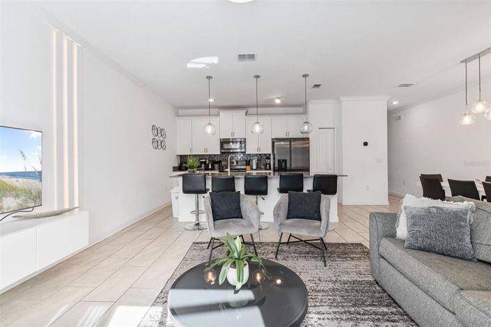 Image No.11-4 Bed Townhouse for sale