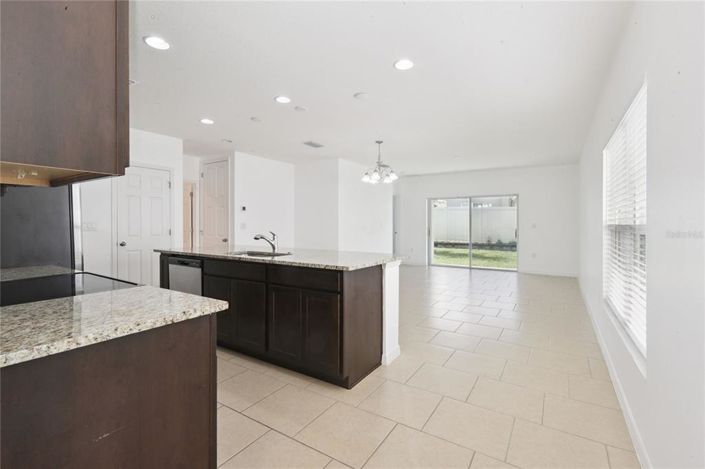 Image No.9-4 Bed Property for sale