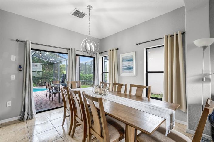 Image No.10-5 Bed Property for sale