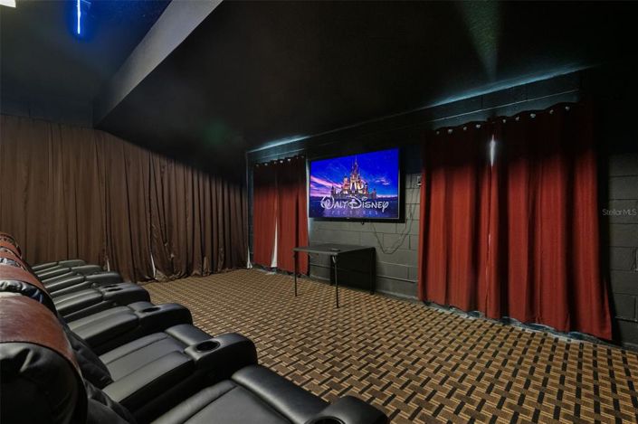 Image No.21-5 Bed Property for sale