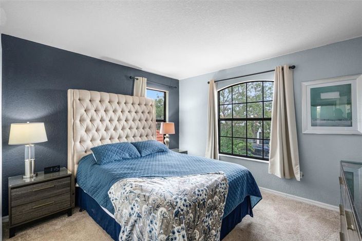 Image No.33-5 Bed Property for sale