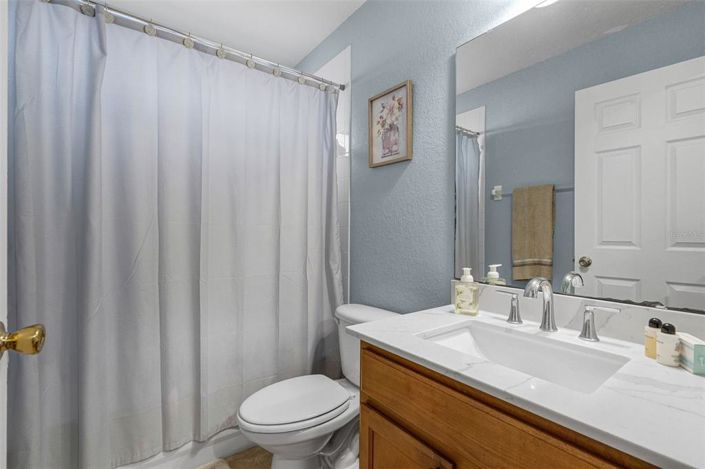 Image No.35-5 Bed Property for sale