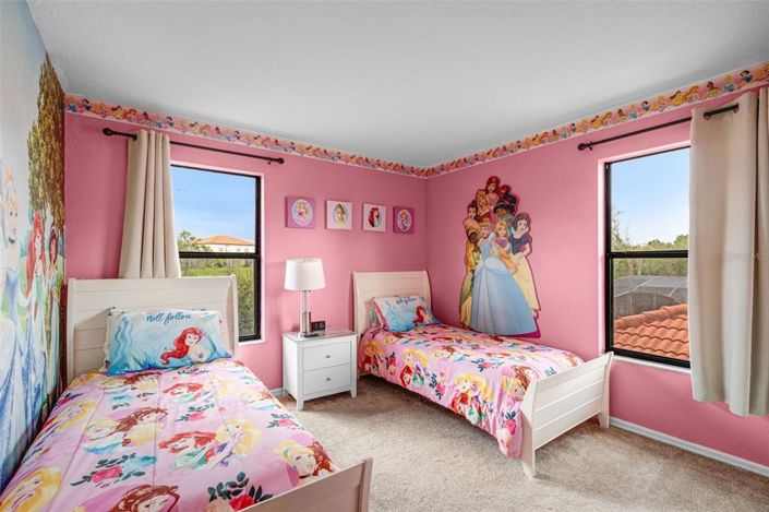 Image No.38-5 Bed Property for sale