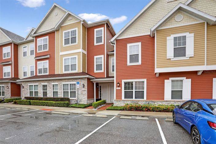 Image No.2-4 Bed Townhouse for sale