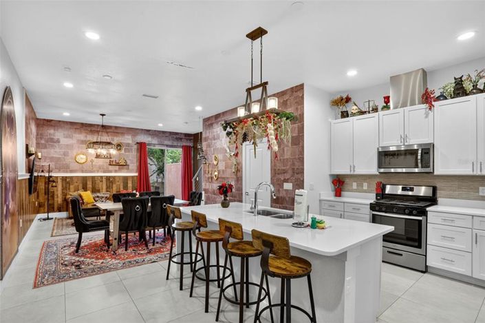 Image No.6-4 Bed Townhouse for sale