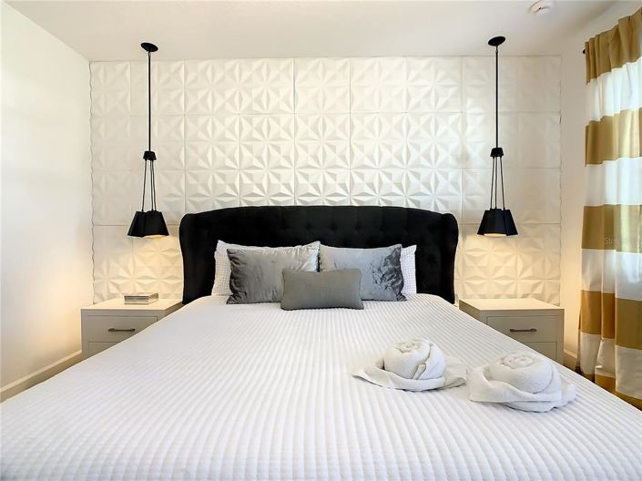 Image No.54-9 Bed Property for sale