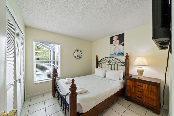 Image No.15-3 Bed Property for sale