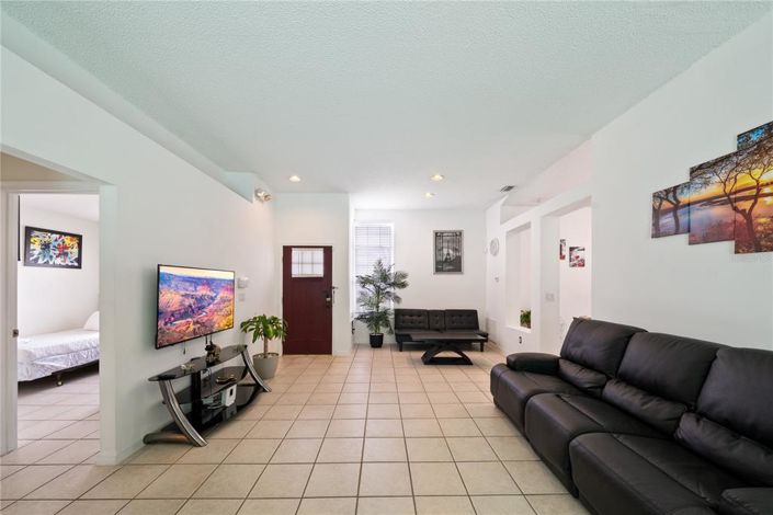 Image No.4-3 Bed Property for sale