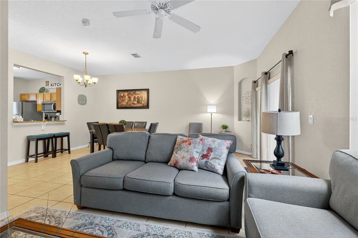 Image No.15-3 Bed Townhouse for sale