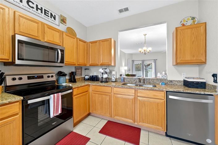 Image No.8-3 Bed Townhouse for sale