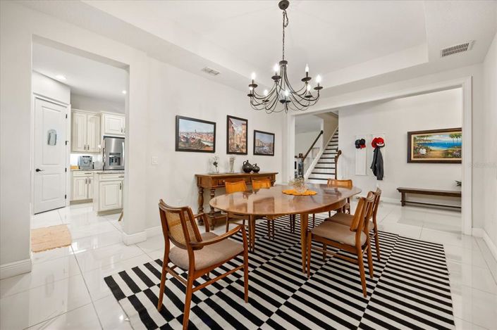 Image No.12-6 Bed Property for sale