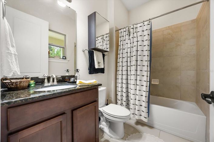 Image No.18-6 Bed Property for sale