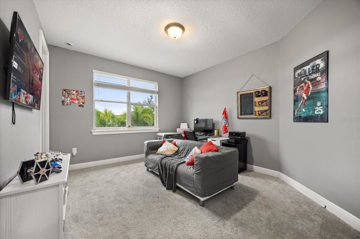 Image No.35-6 Bed Property for sale